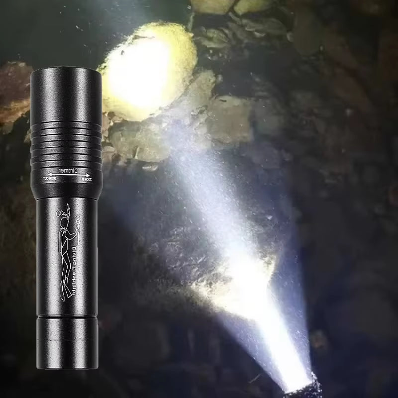 Powerful LED Diving Flashlight Zoomable Underwater Torch Professional Diving 300M Dive Lights IPX8 Waterproof Fishing Lantern