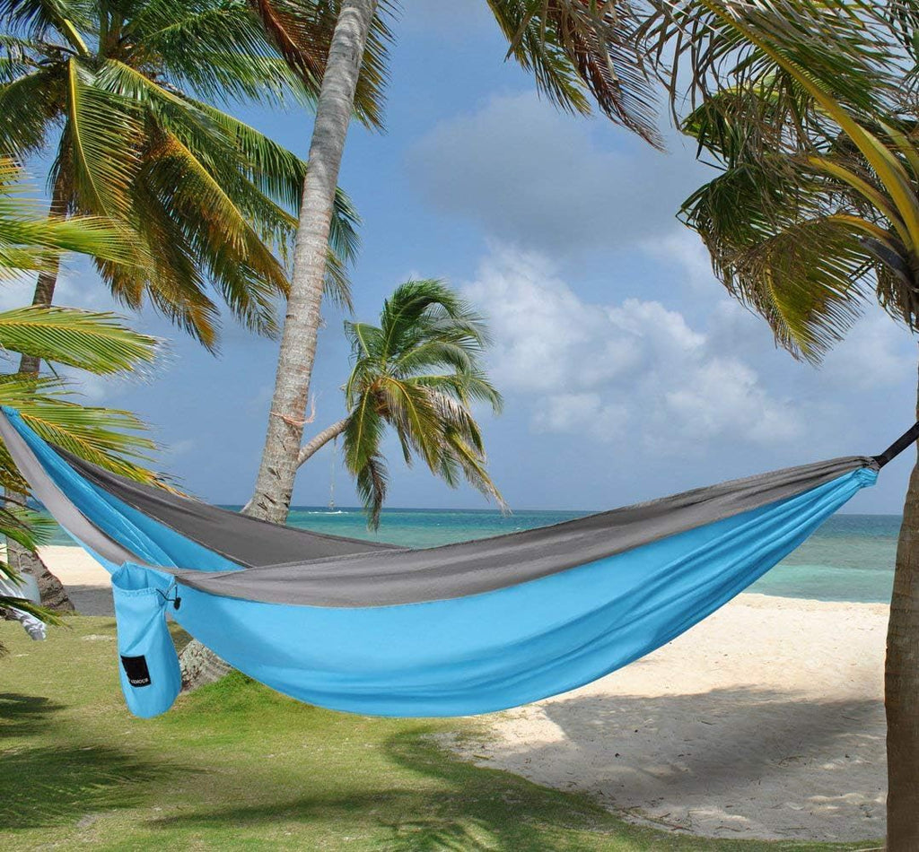 Experience Ultimate Relaxation with Our Portable Light Blue & Grey Camping Hammock - Perfect for Outdoor Adventures and Indoor Chill Time!